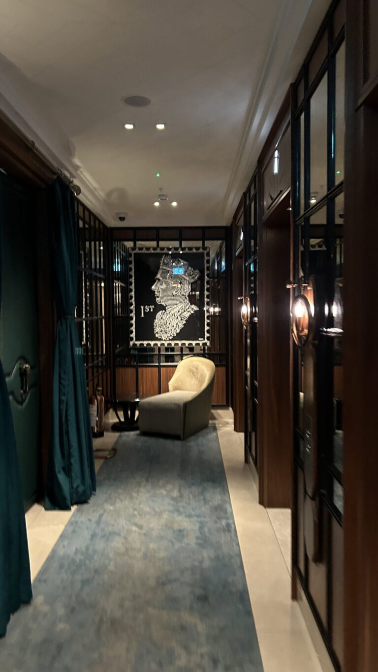 A Stylish Stay at The Great Scotland Yard Hotel in London