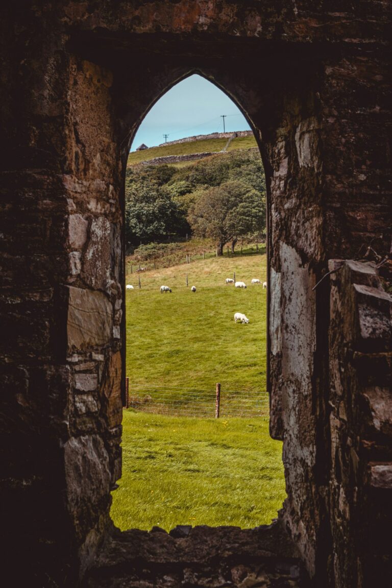 How to Experience Ireland Like a Local: Hidden Gems, Real Culture & Authentic Travel Tips