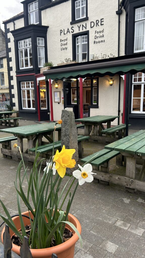 The Ultimate Wales Road Trip Itinerary: 2 Weeks of Castles, Coastlines & Countryside